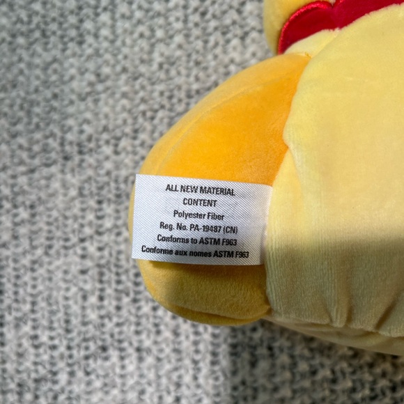 Isabelle Animal Crossing Stuffed Animal - Picture 2 of 7